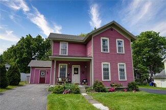 130 Park Ave, Brockport, NY 14420