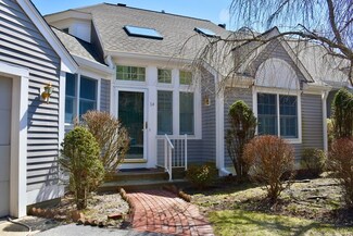 64 Hidden Bay Dr, South Dartmouth, MA 02748