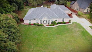 9066 Lakeridge Ln, Kaufman, TX 75142