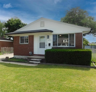 28112 Florence St, Saint Clair Shores, MI 48081