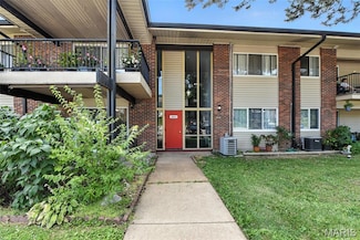 10069 N Bunker Hill Dr Unit A, St. Louis, MO 63123