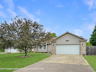7413 E 5 Point Hwy, Eaton Rapids, MI 48827