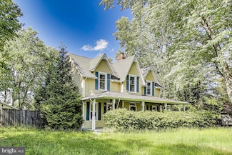 9112 3rd St, Lanham, MD 20706