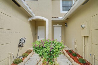 359 SW 122nd Ave, Pembroke Pines, FL 33025