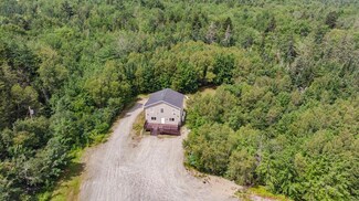 631 Bar Harbor Rd Unit A, Trenton, ME 04605