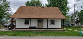 35 Meadow Dr, New Palestine, IN 46163