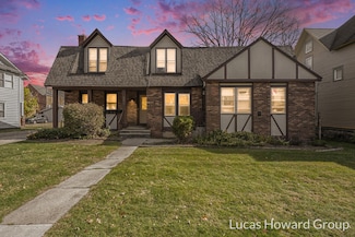 521 Pearl St, Kalamazoo, MI 49007