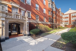 230 N Oak Park Ave Unit 2I, Oak Park, IL 60302