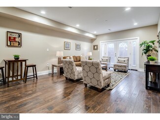 1229 Buttonwood St, Philadelphia, PA 19123