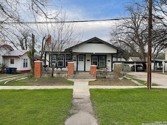 1615 N Interstate 35, San Antonio, TX 78208