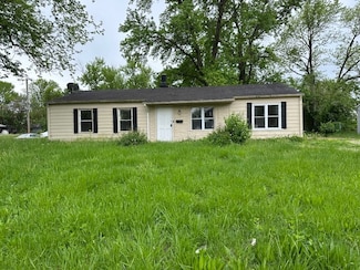21 Westwood Dr, East Saint Louis, IL 62206