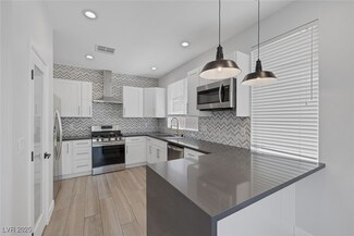 1838 Thunder Mountain Dr, Henderson, NV 89012