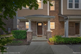 1011 N Sherman Dr, Royal Oak, MI 48067