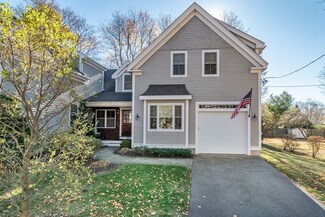 14 Chestnut St, Natick, MA 01760