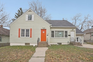 1048 Lafond Ave, Saint Paul, MN 55104