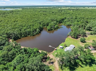 4270 County Road 33900, Powderly, TX 75473