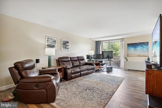 301 N Beauregard St Unit 110, Alexandria, VA 22312