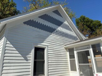 3328 Sprague St, Omaha, NE 68111