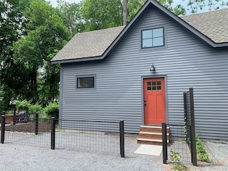 2990 Church St, Pine Plains, NY 12567