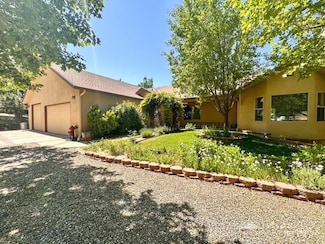 29220 Greenwater Dr, Tehachapi, CA 93561