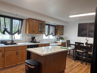 6 N Maryland St, Conrad, MT 59425