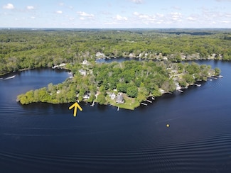 4 Gregory Island Ln, Essex, MA 01929
