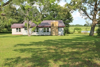 1245 U S 63, Koshkonong, MO 65692