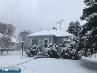 324 7th St SW, Chisholm, MN 55719
