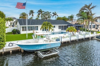 5 Inlet Cay Dr, Boynton Beach, FL 33435