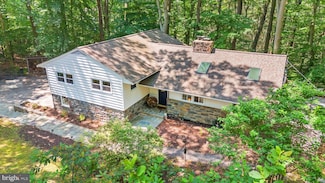 261 Paxon Hollow Rd, Media, PA 19063