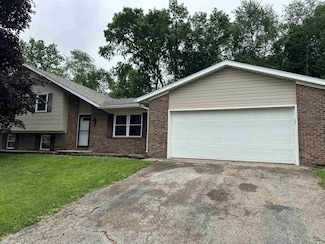 1913 Mckibben St, Wabash, IN 46992