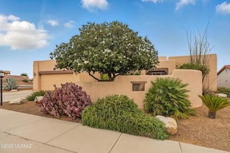1014 W Placita Apartada, Green Valley, AZ 85614