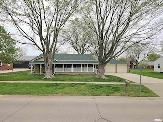 718 Cypress St, Wilton, IA 52778