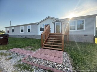 7117 N Bogardus Rd, Austin, IN 47102