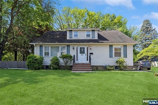 87 Palisade Ave, Emerson, NJ 07630