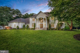207 Deer Run Ct, Mullica Hill, NJ 08062