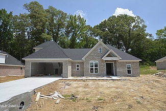 7684 Ridgefield Dr, Horn Lake, MS 38637