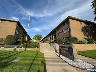 470 Liberty St Unit 308, Little Ferry, NJ 07643