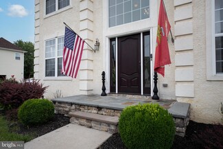 5 Lantern Ln, Woodstown, NJ 08098