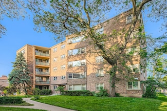 2142 W Rosemont Ave Unit 1A, Chicago, IL 60659