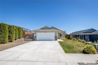 557 N Montclair Ave, East Wenatchee, WA 98802