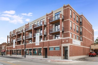 7652 Madison St Unit 201, Forest Park, IL 60130