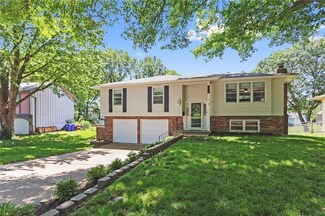 9611 W 56th Terrace, Shawnee, KS 66203