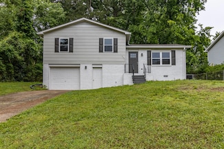 8539 Ricardo Ln, Hixson, TN 37343