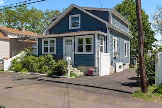 24 High St, West Haven, CT 06516