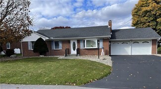 561 Mountain View Ave, Nazareth, PA 18064