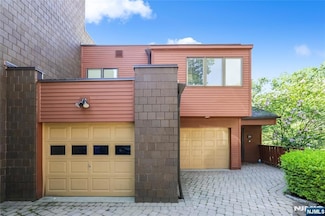 20 Old Quarry Rd Unit 11, Englewood, NJ 07631