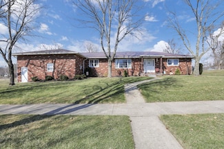 1605 Lexington Dr, Lancaster, OH 43130