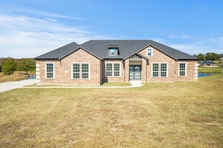 23690 Champion Dr, Lindale, TX 75771