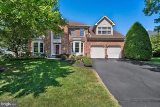 150 Country Club Dr, Lansdale, PA 19446
